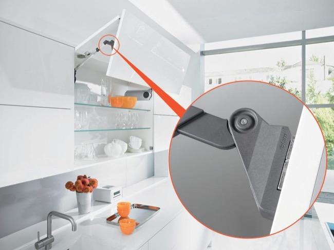 Phụ kiện tủ bếp Blum – Giải pháp thông minh cho gian bếp hiện đại