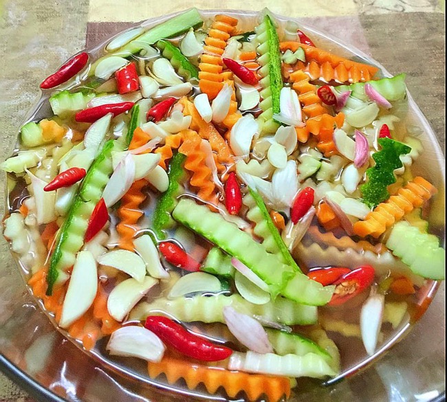10-mon-salad-healthy-bo-duong-cho-mua-he-2021-3